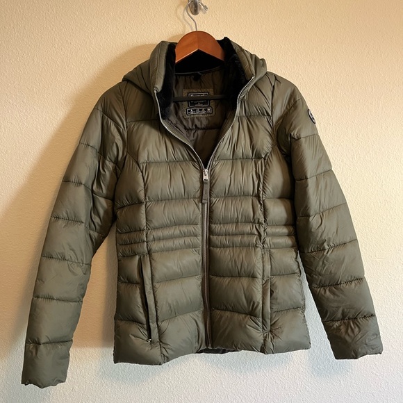 Abercrombie & Fitch Jackets & Blazers - Abercrombie & Fitch Packable Down Jacket Military Green